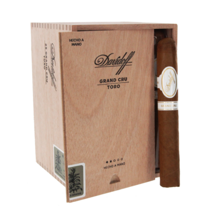 Davidoff Gran Cru Toro Box and Cigar